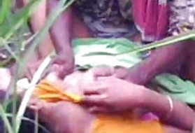 Pornó a fürdő bangla randi mezők pornó jelmez