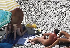 Gyönyörű pornó, dupla behatolás strand kukkoló pornó orosz