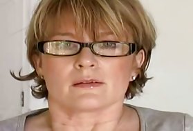 Kábítószer-lánya pornót teszi az utat (nonude maszturbáció)