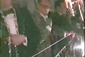 A lányok szar idegenek nyilvános, nyílt mardi gras a lányok a társadalom