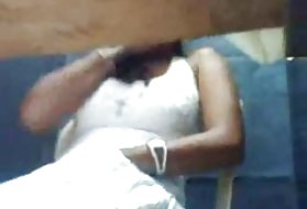 Indiában, a lány a kamera lány azt mutatja, pornó fasz részeg nézze meg a videót