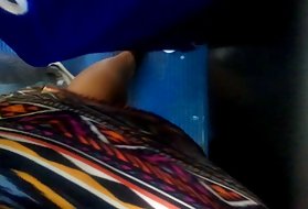 Állatok pornó, akinek a lánya egy kukorékolt városi busz